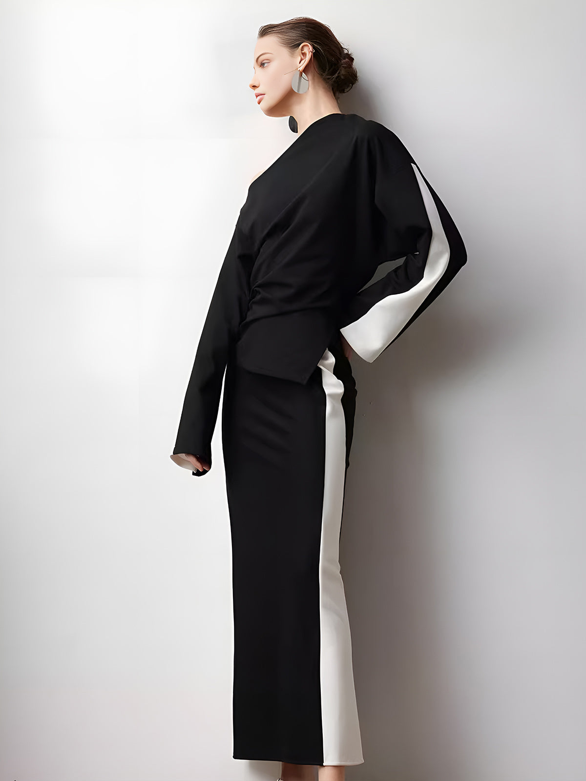 Asymmetrisk jersey-t-skjorte med fargeblokker