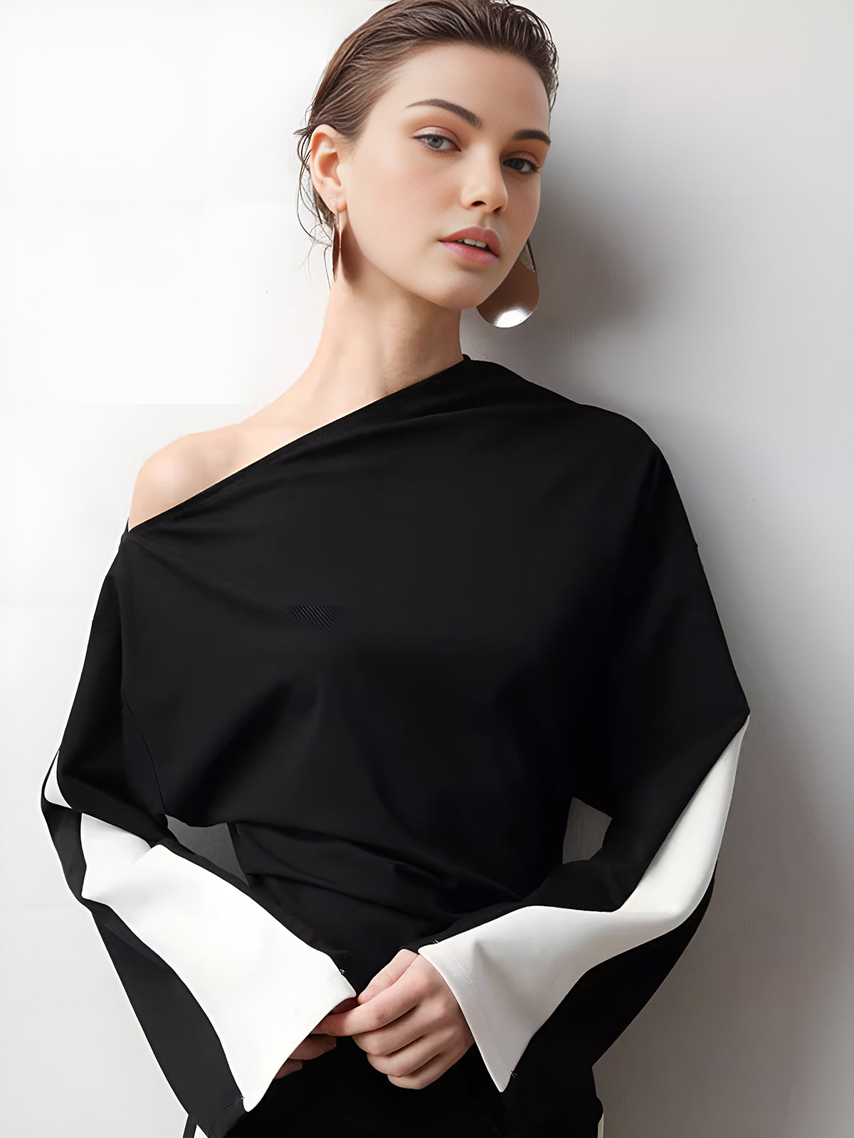 Asymmetrisk jersey-t-skjorte med fargeblokker