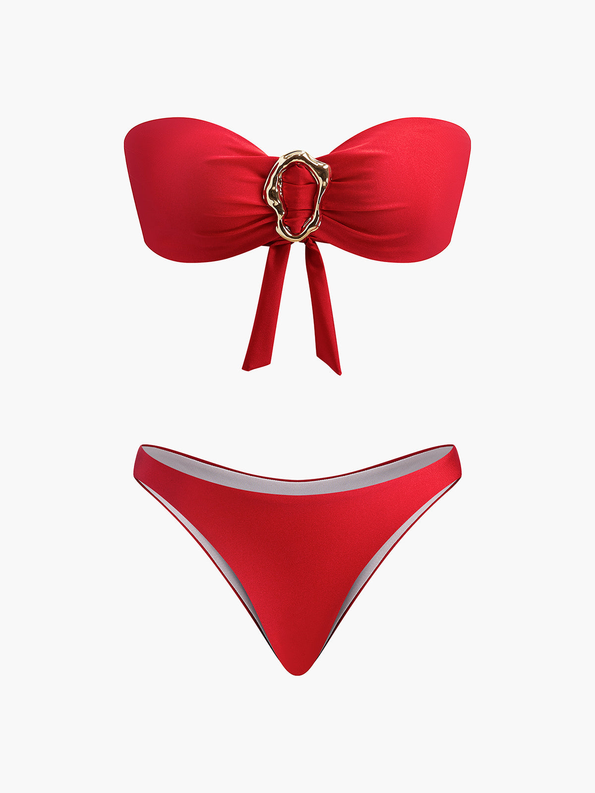 Bandeau-bikini med metalldetaljer og sløyfe