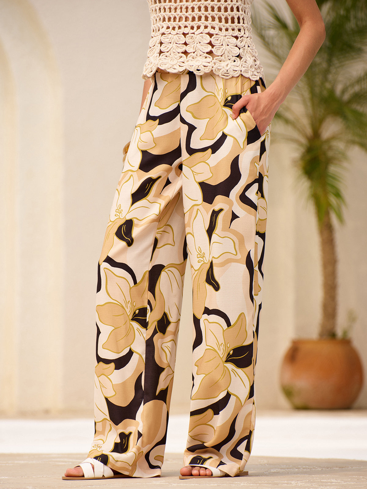 Mid-Waist Floral Print Pockets Pants