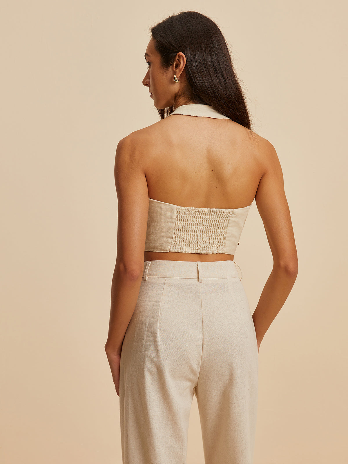Broderitrykket topp med V-hals og halterneck 
