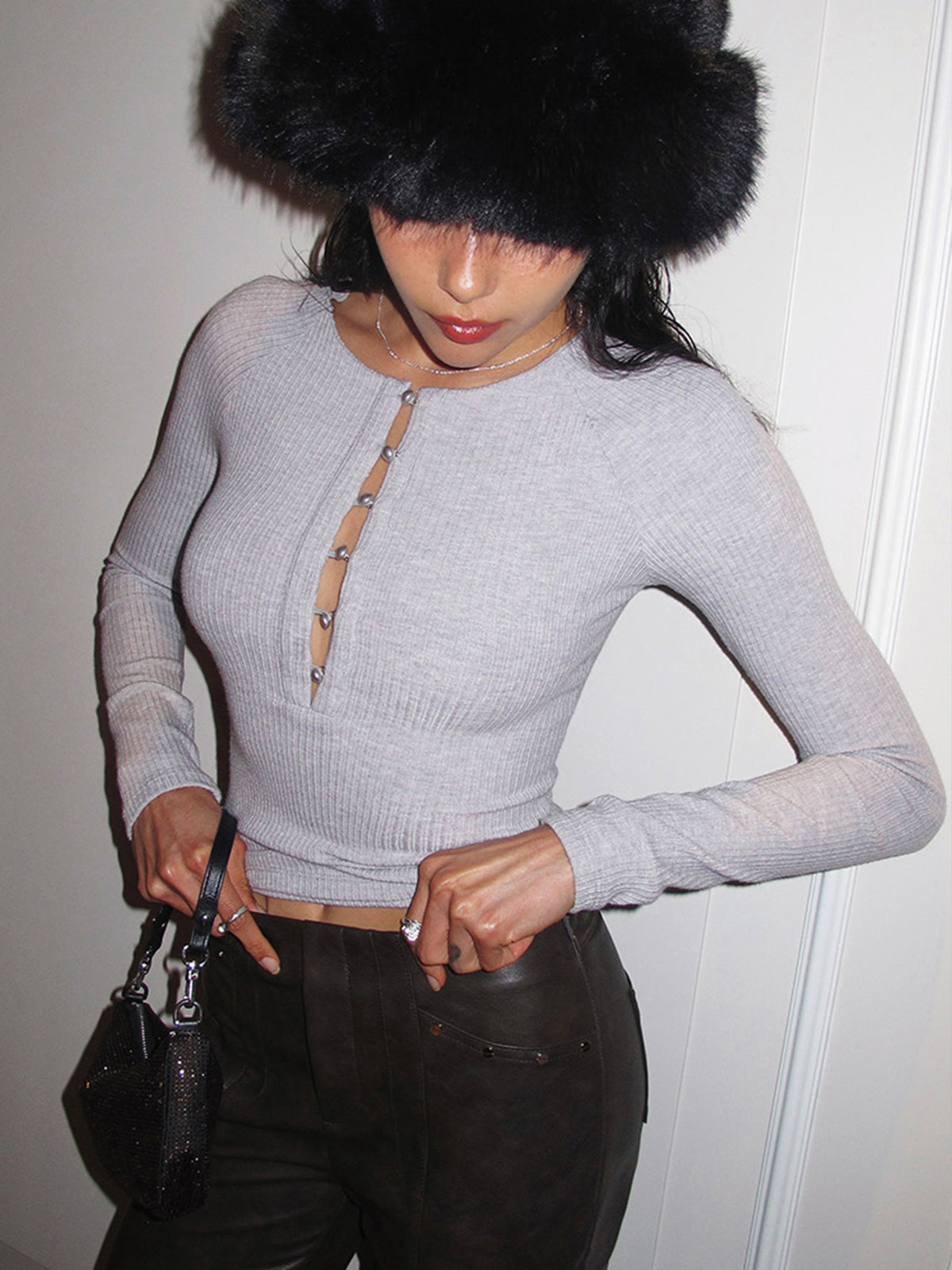 Skinny topp med perleknapper 