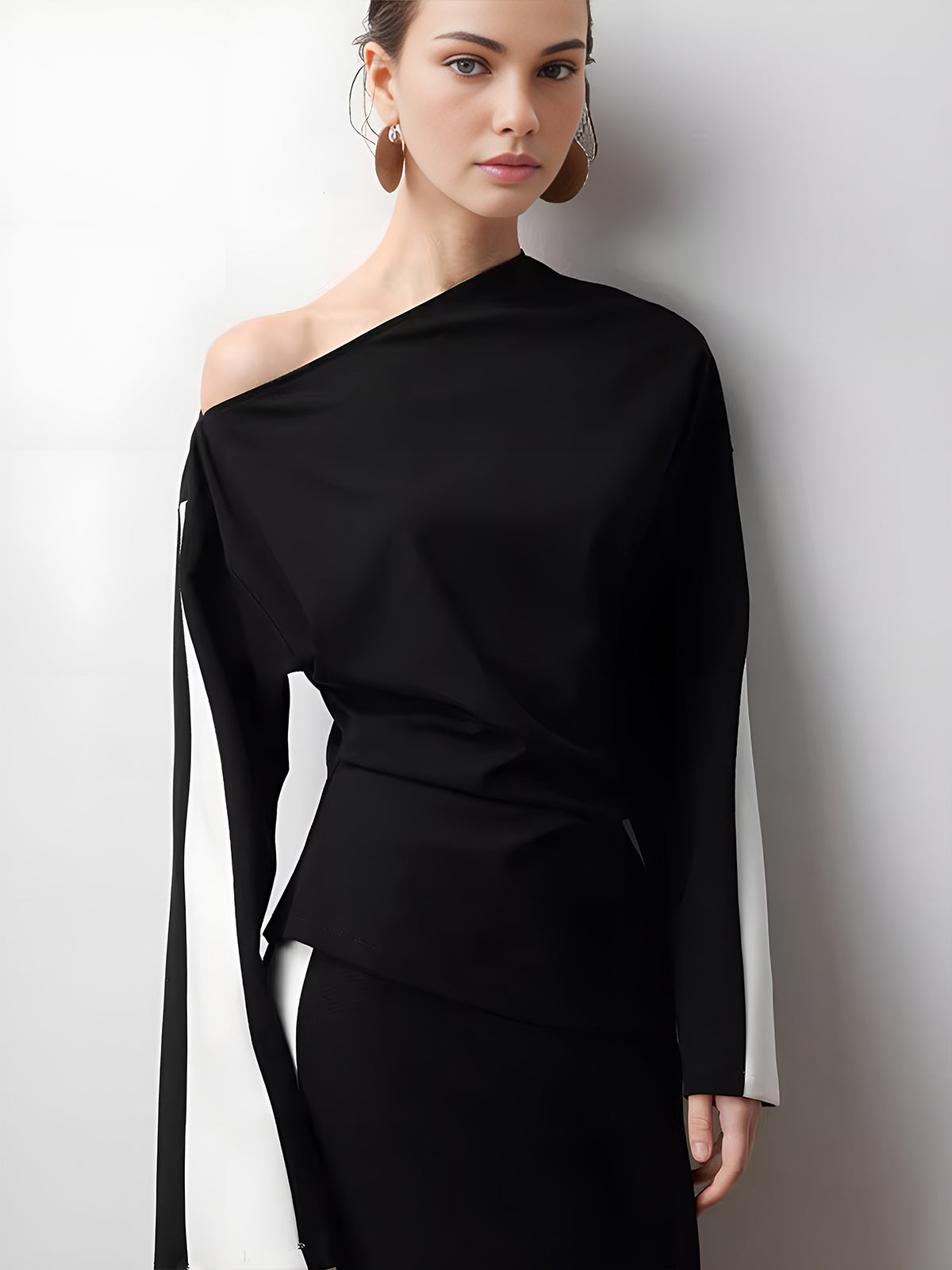 Asymmetrisk jersey-t-skjorte med fargeblokker 