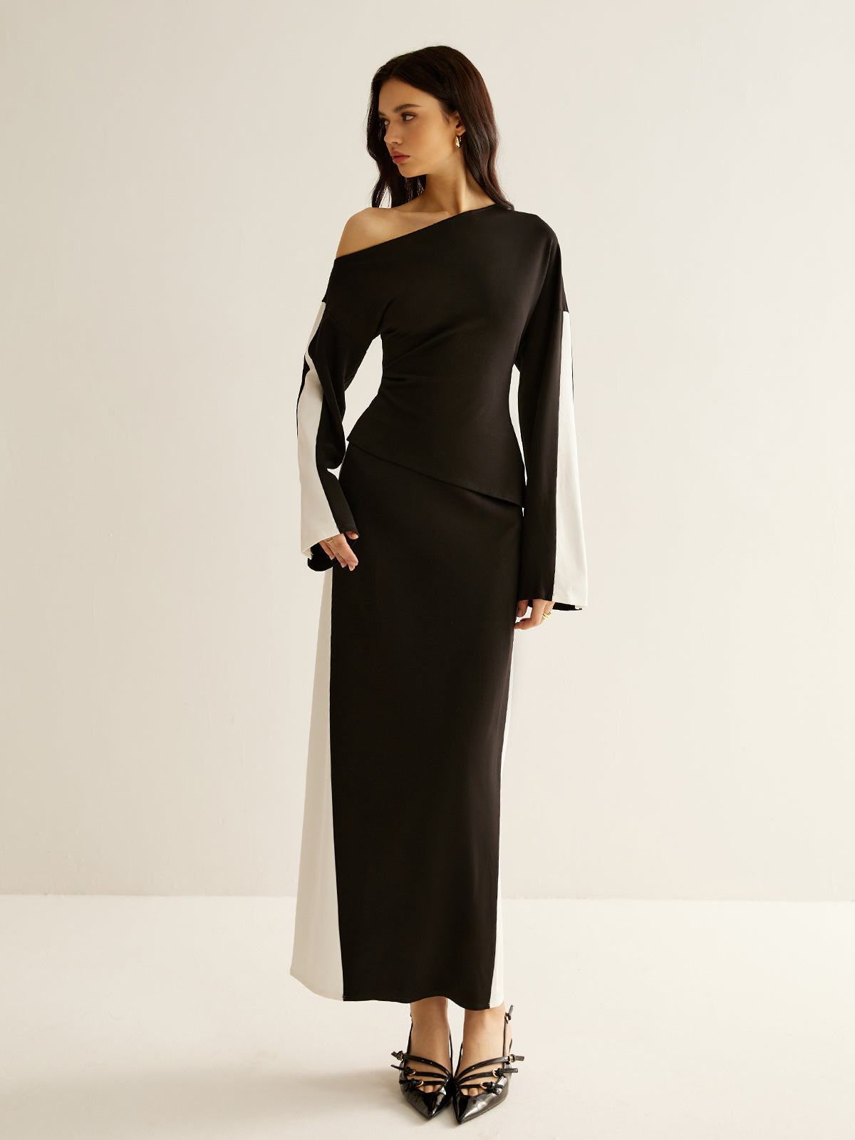 Asymmetrisk jersey-t-skjorte med fargeblokker 