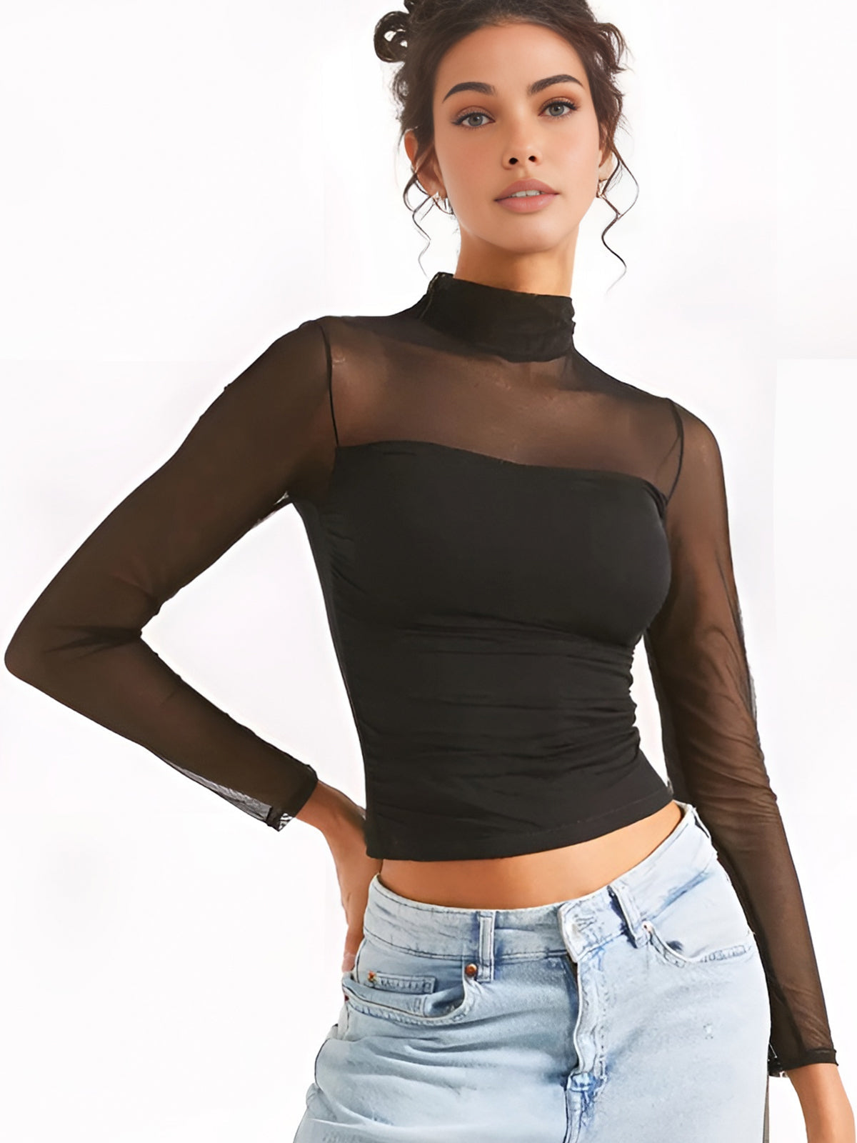 Plisserad t-shirt med genomskinlig panel 