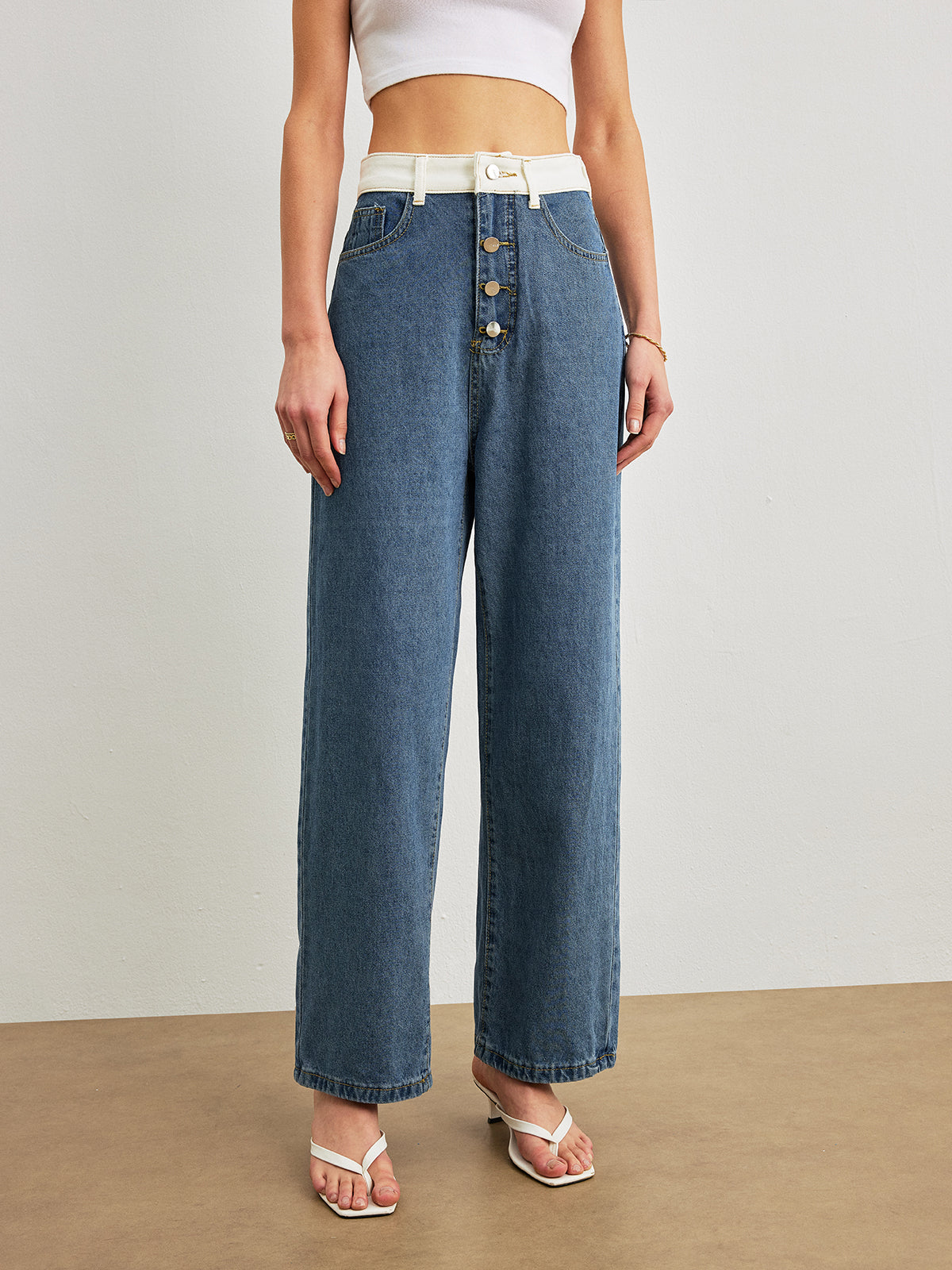 Mid-Waist Contrast Trim Denim Jeans
